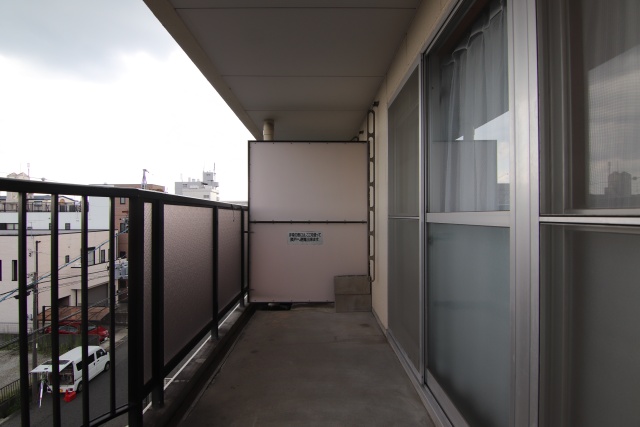 バルコニー　※他号室の参考写真です
