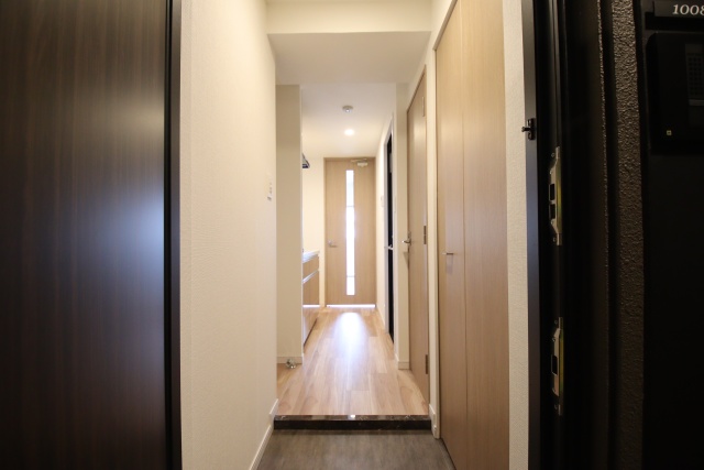 玄関　※別室の参考写真の為、現況優先です。