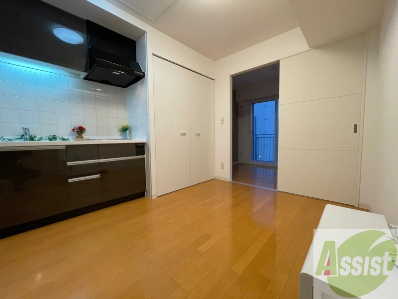 居室・リビング　広くてキレイなお部屋が広がっていて、充実した生活が送れそう。