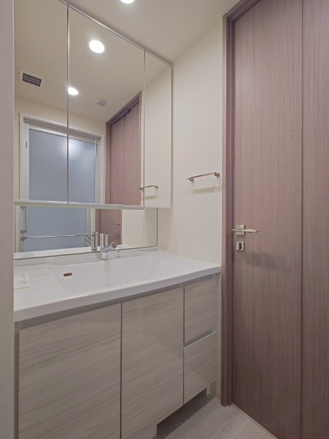 洗面設備　同タイプ