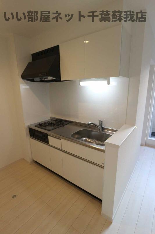 キッチン　コンパクトなキッチンで掃除もラクラク