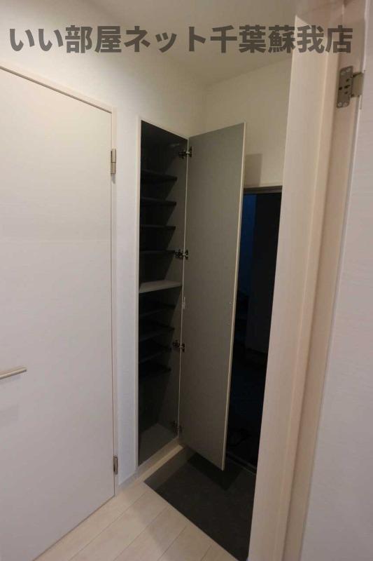 玄関　収納もある玄関です