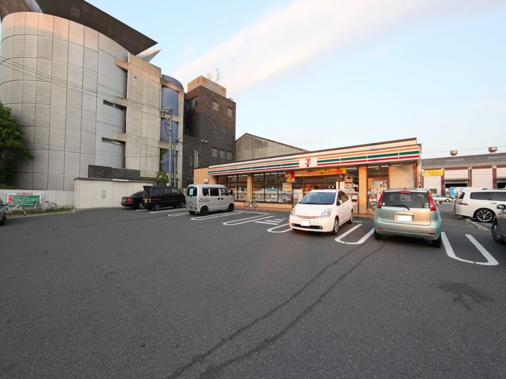 コンビニ　セブンイレブン 名古屋舟戸町店（コンビニ）まで560m
