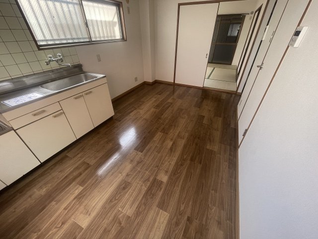 居室・リビング　居間です