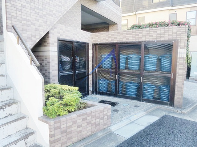 その他共有部分　敷地内ごみ置き場です。