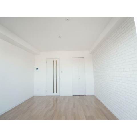 居室・リビング　ミミハウス幕張の洋室