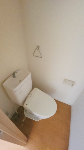 トイレ　清潔感溢れるトイレ