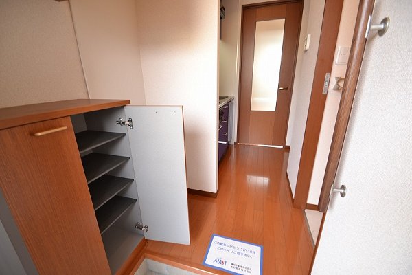 玄関　シューズボックスあり