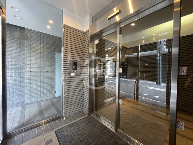 エントランス　ヴィティユメゾン成尾　エントランス