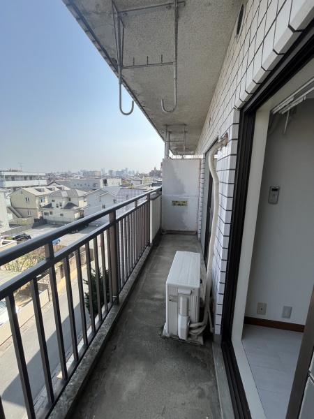 バルコニー　日当たりいいです！