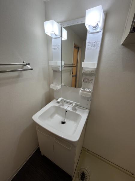 洗面設備　シャンプードレッサー付