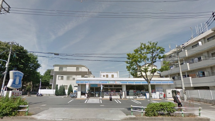 コンビニ　ローソン新高島平駅南店（コンビニ）まで654m