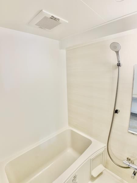 バス・シャワールーム　ゆったり過ごせるお風呂です
