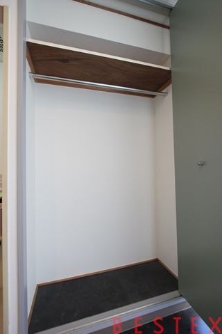 収納　※同タイプ・別部屋の参考写真です。