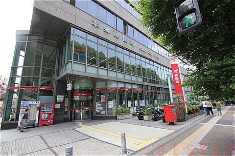 郵便局　本郷郵便局（郵便局）まで345m