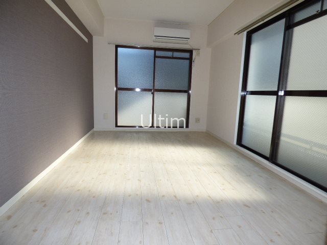 居室・リビング　同タイプの別部屋のお写真です。