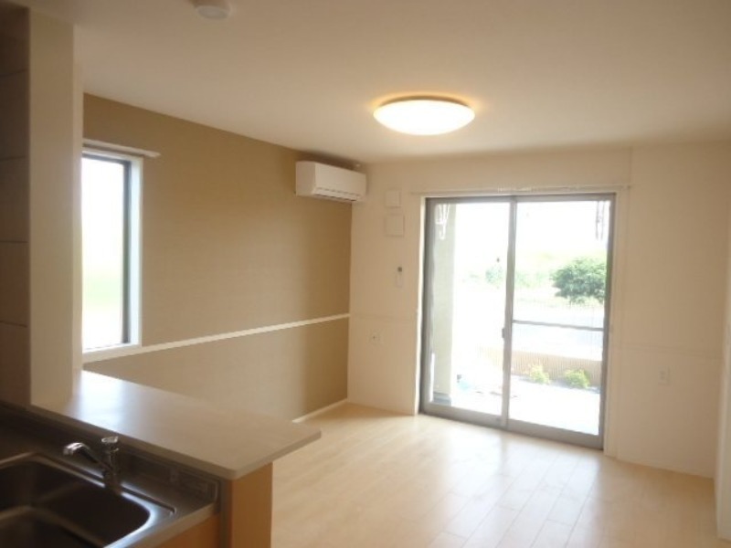 居室・リビング　図面と現状に相違がある場合には現状を優先