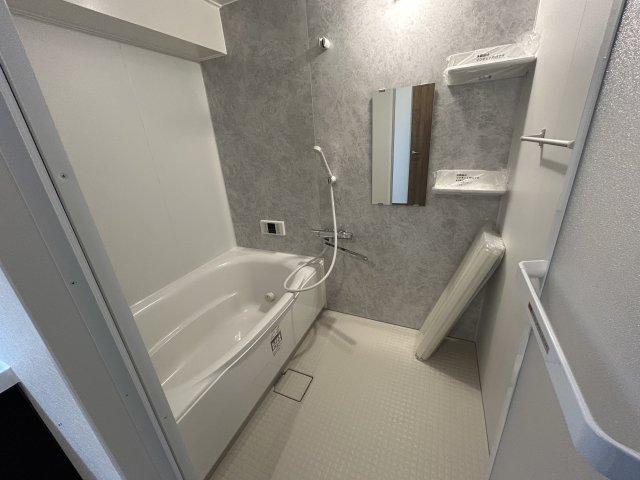 バス・シャワールーム　綺麗なお風呂です！