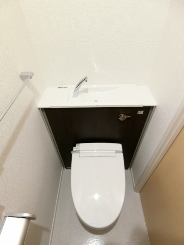 トイレ　図面と現状に相違がある場合には現状を優先