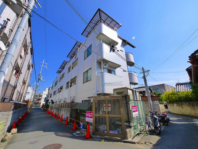 建物外観　外観は落ち着いています