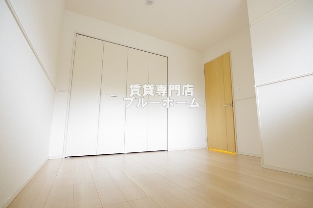 その他部屋・スペース　6帖の明るい洋室！