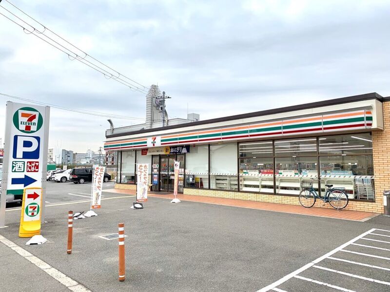 コンビニ　セブンイレブン大阪放出東店（コンビニ）まで127m