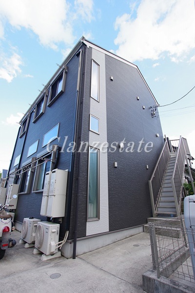 建物外観　☆青空に映えるスタイリッシュな外観☆
