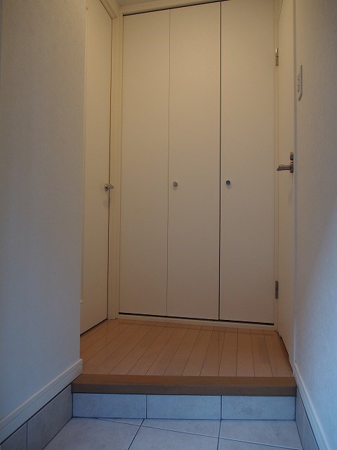 玄関　※写真と異なる場合は現状優先。