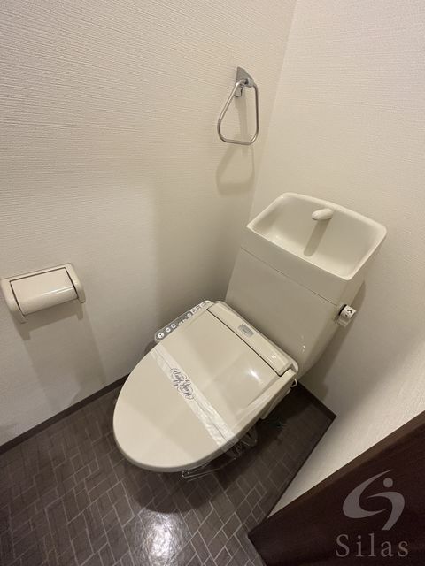 トイレ　同仕様・反転タイプ