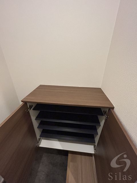 収納　同仕様・反転タイプ