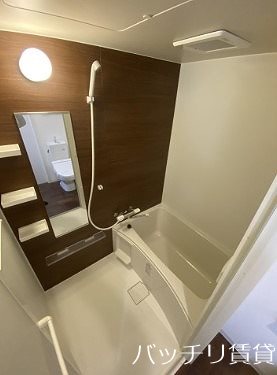 バス・シャワールーム　画像は別号室の為、現状優先になります。