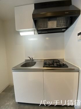 キッチン　画像は別号室の為、現状優先になります。