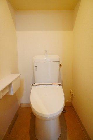 トイレ　落ち着いたトイレです