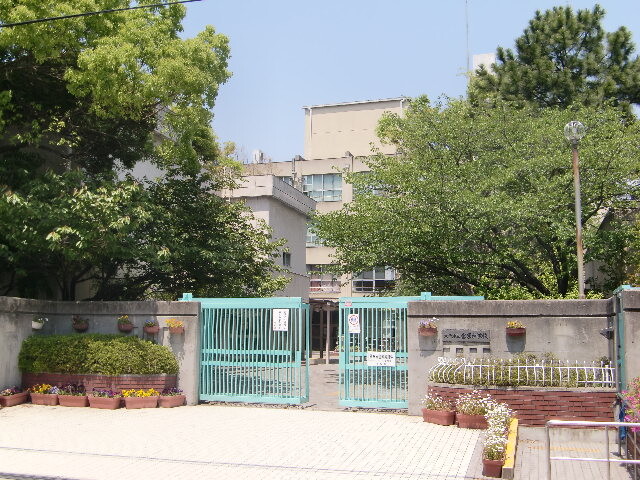 中学校　大阪市立宮原中学校（中学校）まで600m