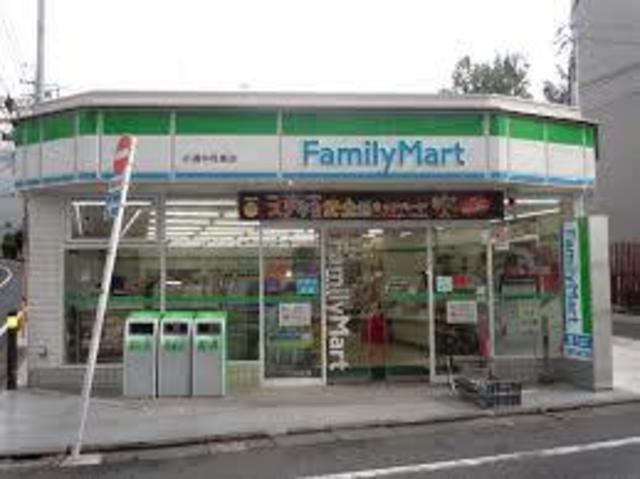 コンビニ　ファミリーマート小浦中目黒店（コンビニ）まで383m
