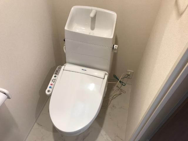 トイレ　トイレ