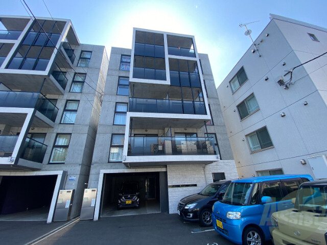 建物外観　札幌市中央区南１０条西「Ｒｏｈｄｅａ１０９」