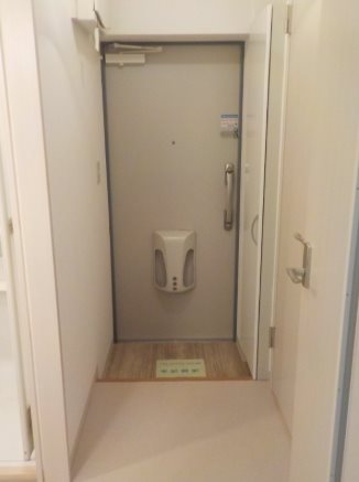 玄関　※現状優先