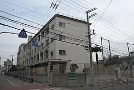 小学校　大阪市立玉造小学校（小学校）まで2148m