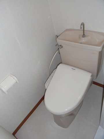 トイレ　ウォシュレット付きトイレ