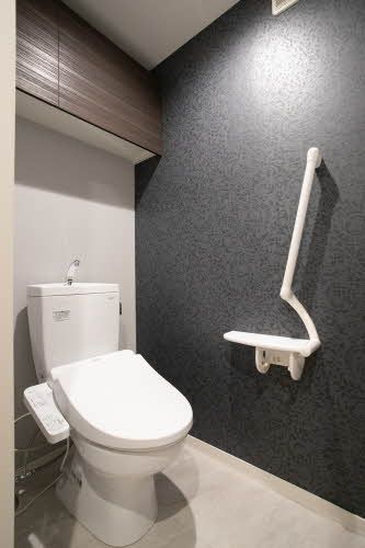 トイレ　温水洗浄便座採用のトイレです。