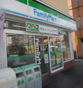 コンビニ　ファミリーマート 江東境川店（コンビニ）まで125m