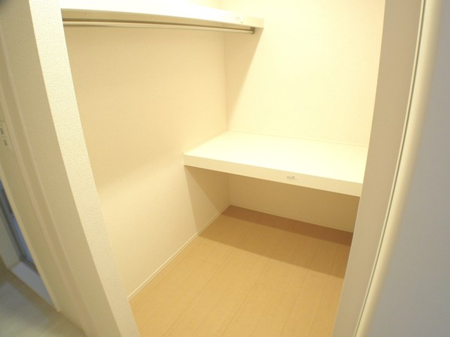 収納　ウォークインクローゼット