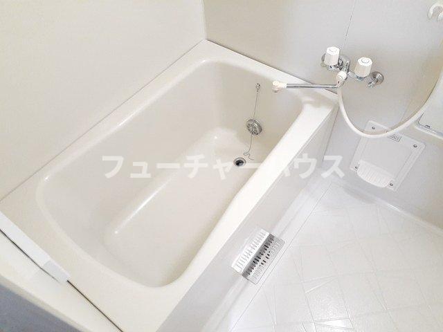 バス・シャワールーム　ゆったり過ごせるお風呂です