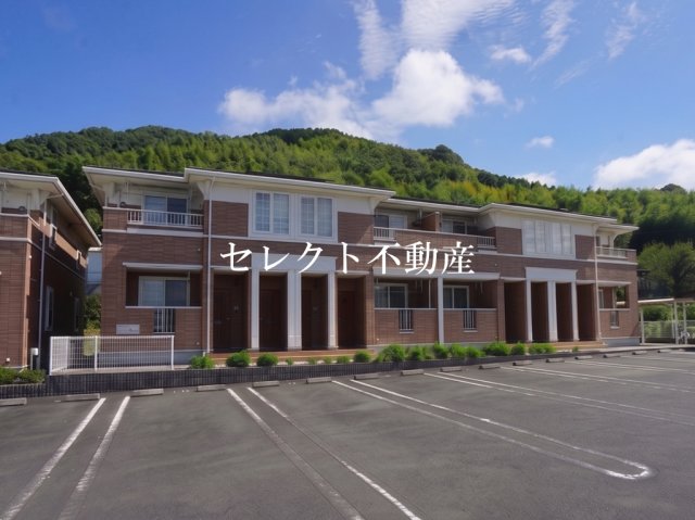建物外観　外観は落ち着いています