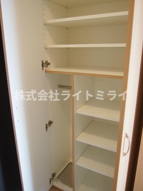 収納　下足入