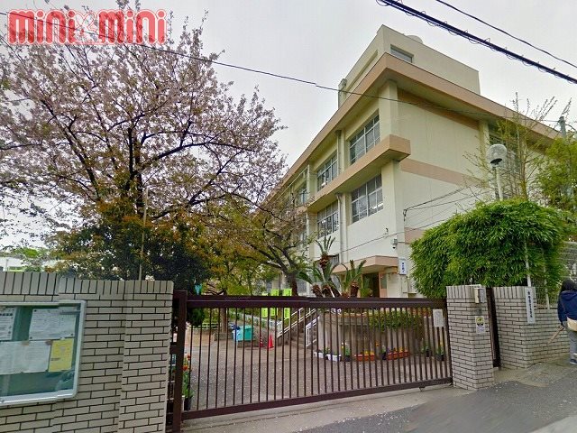 小学校　神戸市立長田小学校（小学校）まで676m