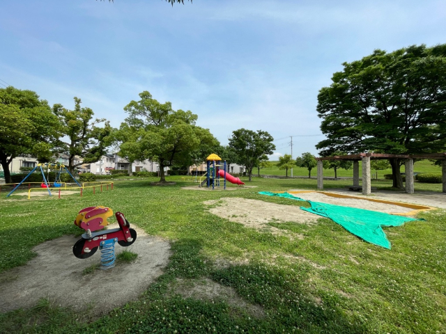 公園　万場川東公園（公園）まで2131m
