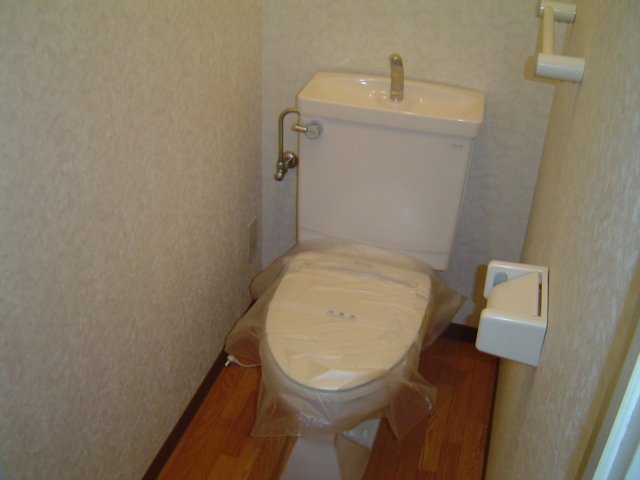 トイレ　清潔感のあるトイレです