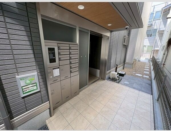 エントランス　名古屋で一番初期費用の安い賃貸専門の不動産会社です(^^)